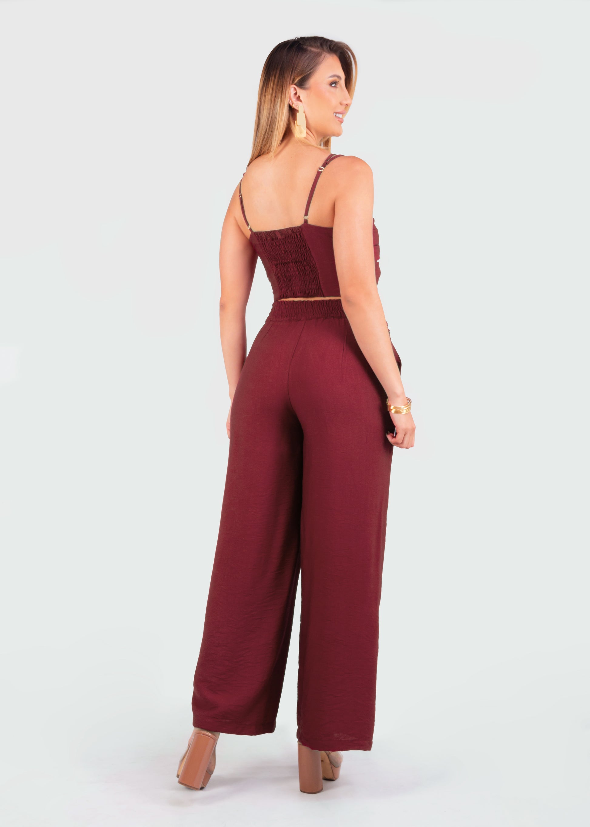 Conjunto de verano - Outfit a la moda -conjuntos pantalón unicolor - Ropa para la paya - Outfits casuales